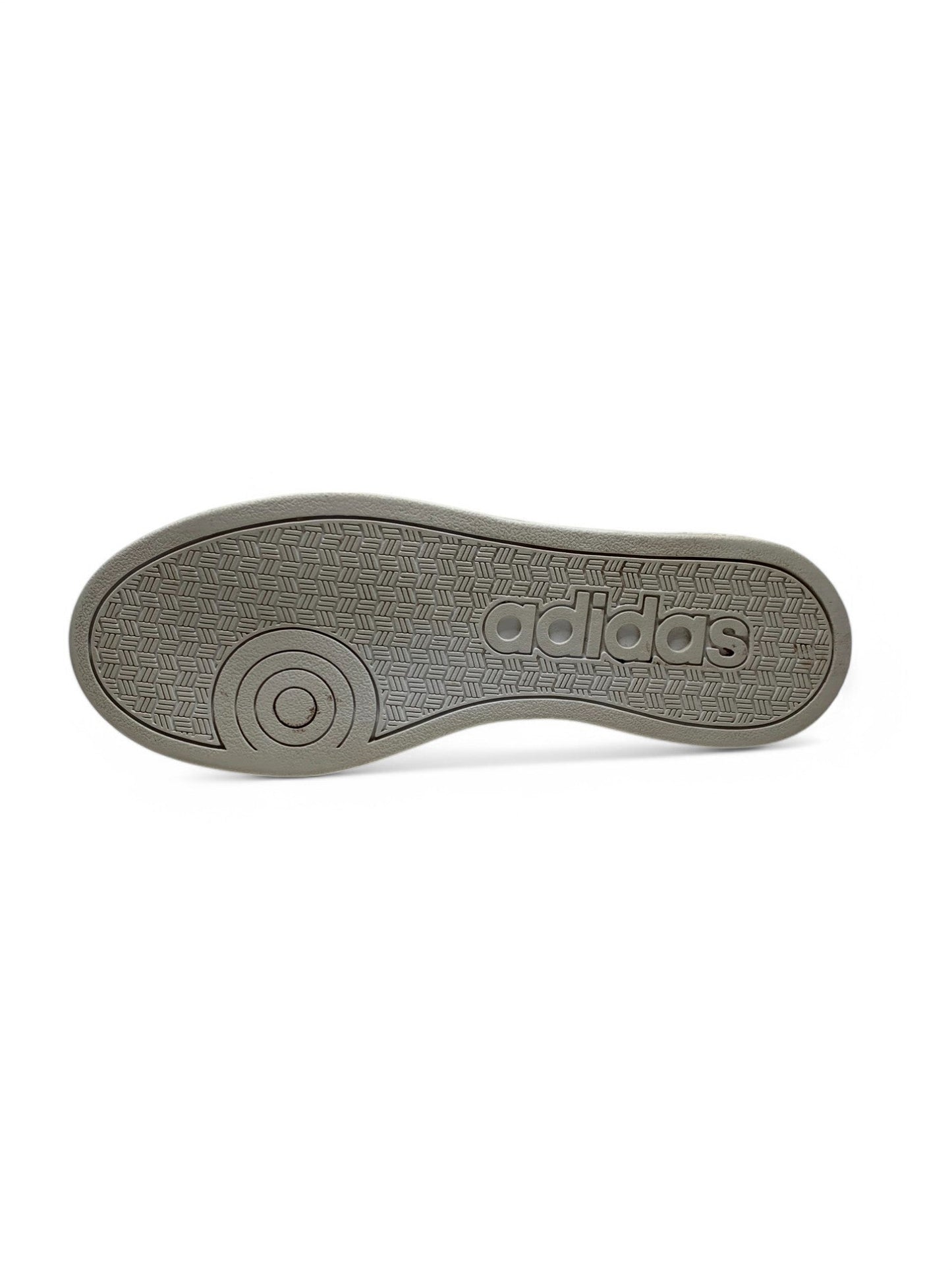 Branded Original Used Pre-Loved Sneakers in Pakistan