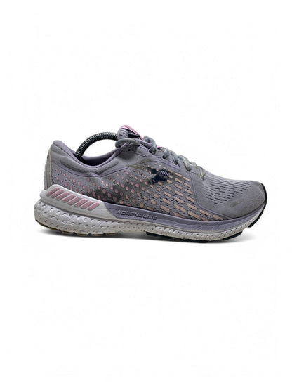 Branded Original Used Pre-Loved Sneakers in Pakistan