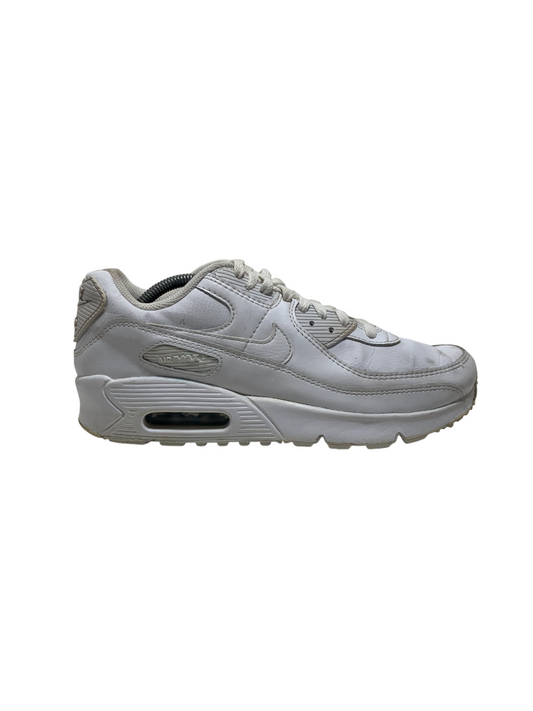 Branded Original Used Pre-Loved Sneakers in Pakistan