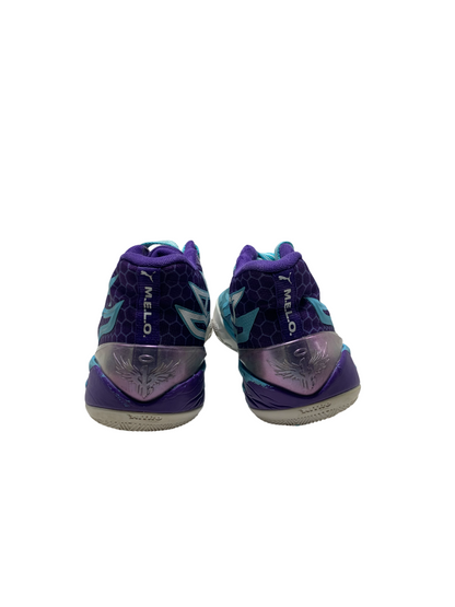 Branded Original Used Pre-Loved Sneakers in Pakistan